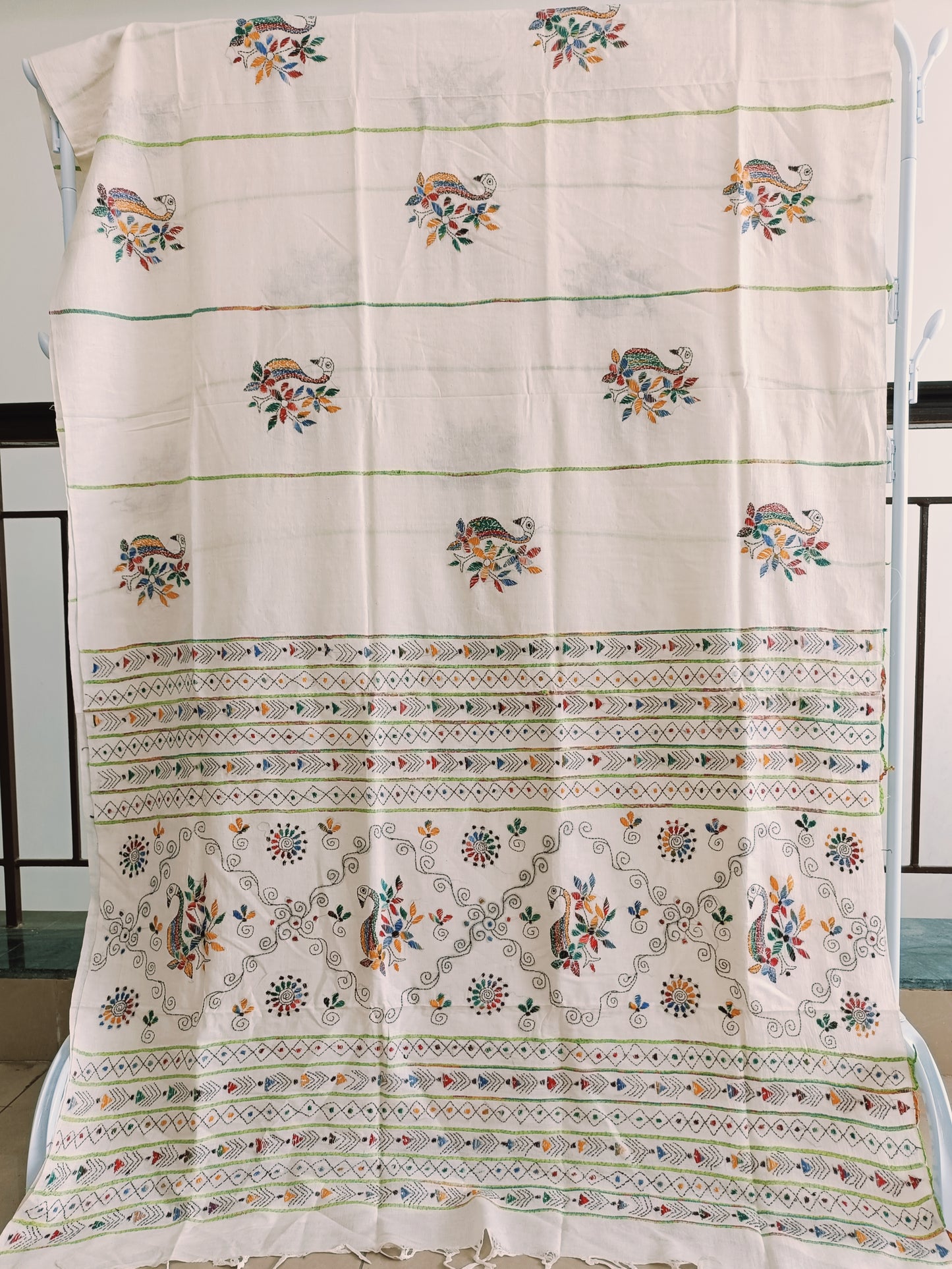 गौरांगी - Handmade Kantha Stitch Khesh Cotton Saree
