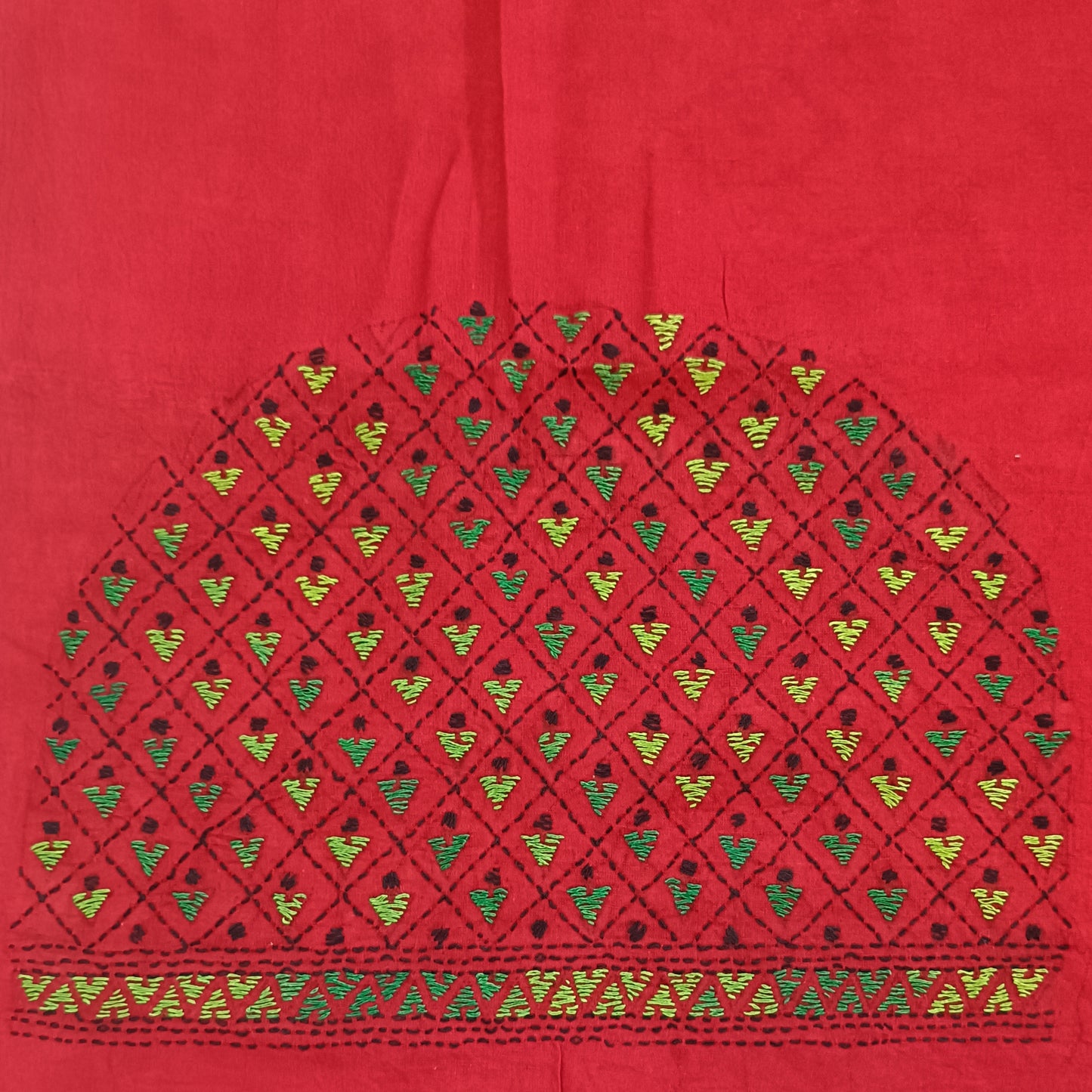 मृणालिनी – Designer Kantha Stitch Blouse Fabric