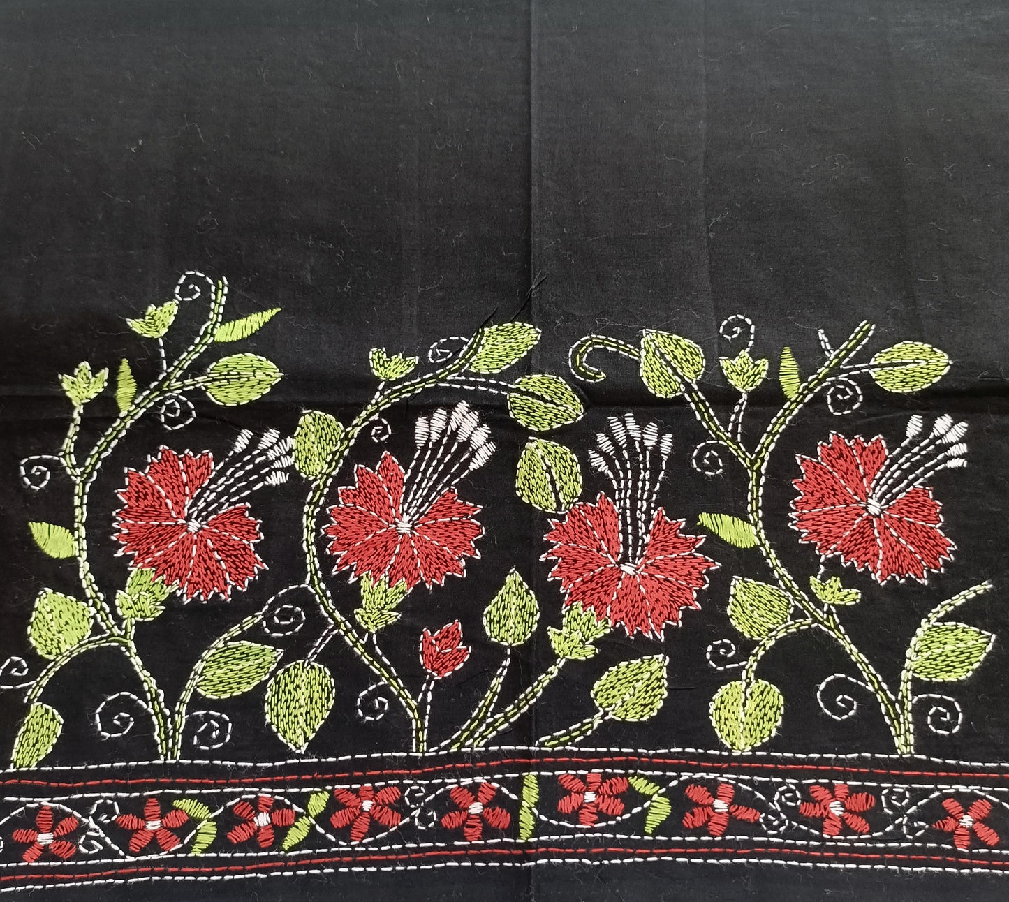 गौरी – Designer Kantha Stitch Blouse Fabric