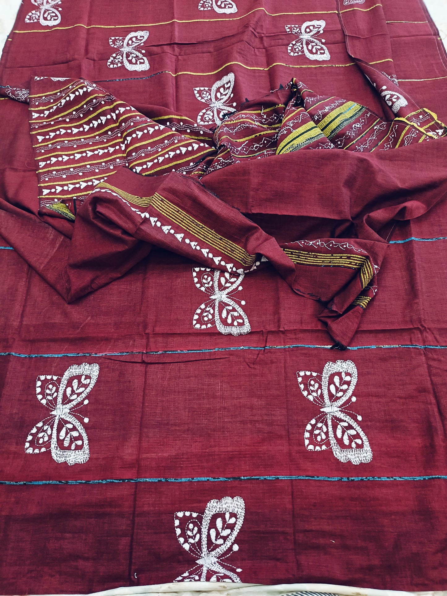 अनन्या - Handmade Kantha Stitch Khesh Cotton Saree