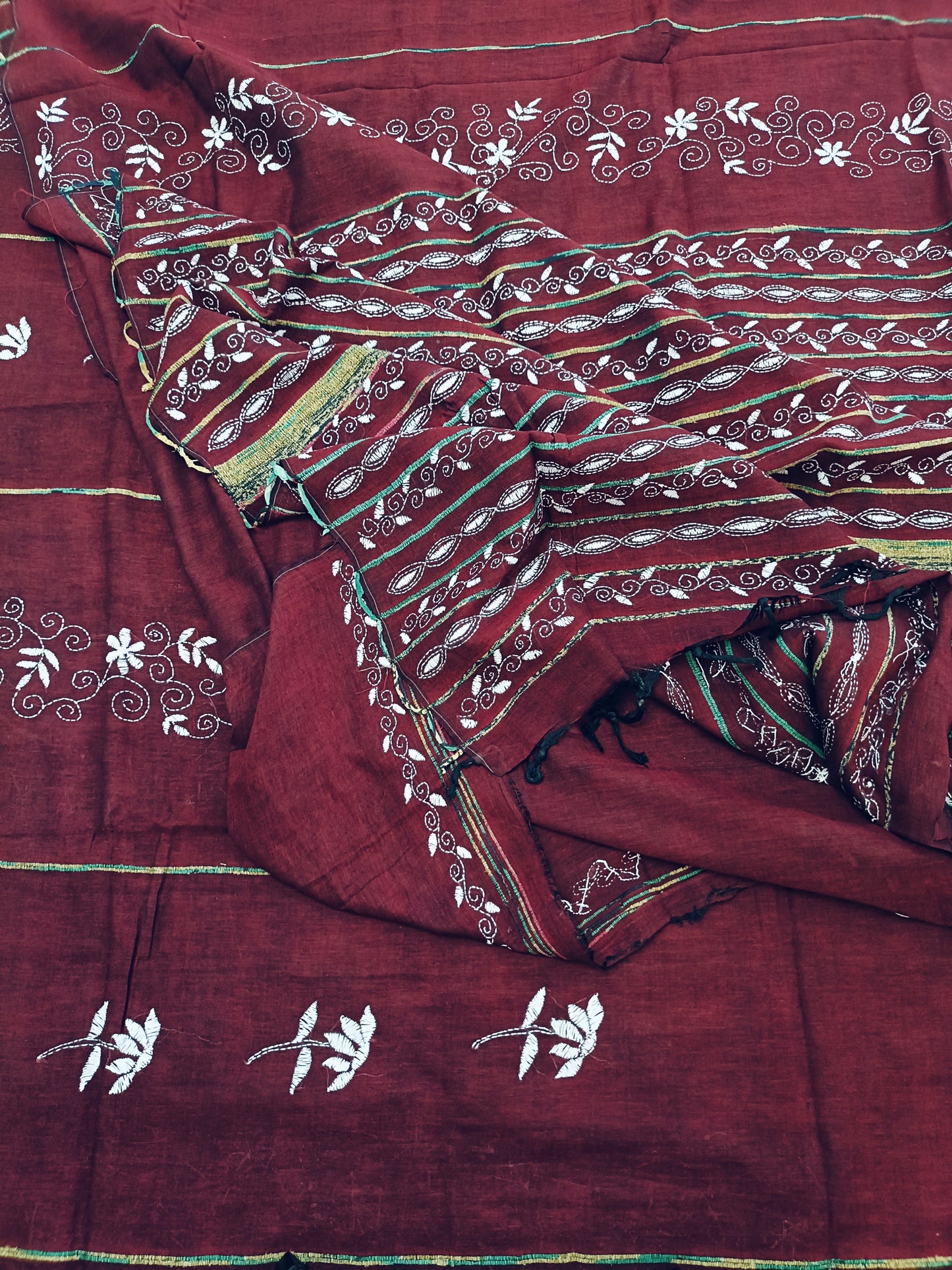 अंगारिका - Handmade Kantha Stitch Khesh Cotton Saree