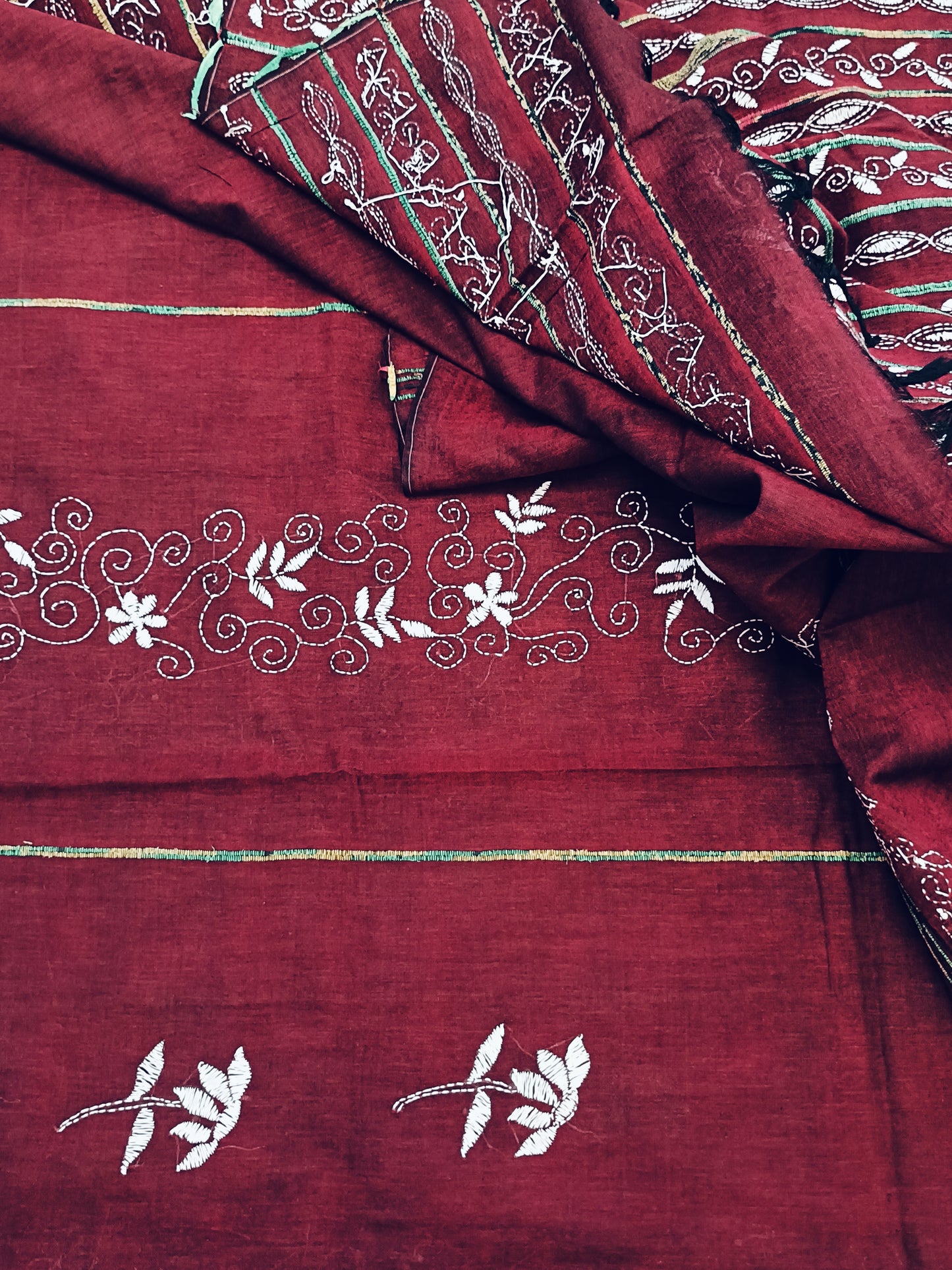 अंगारिका - Handmade Kantha Stitch Khesh Cotton Saree