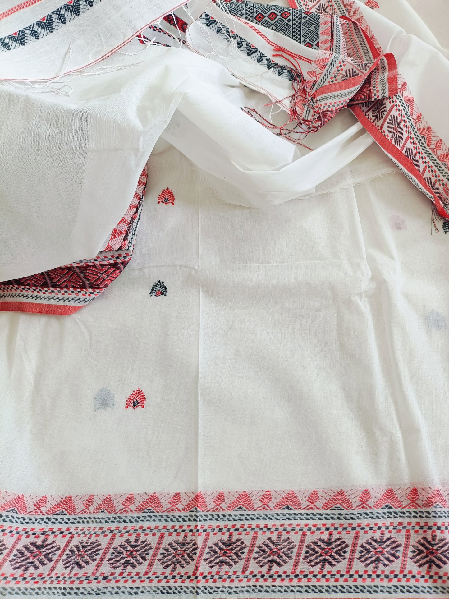 रश्मि - Bengal Cotton Handwoven Sarees