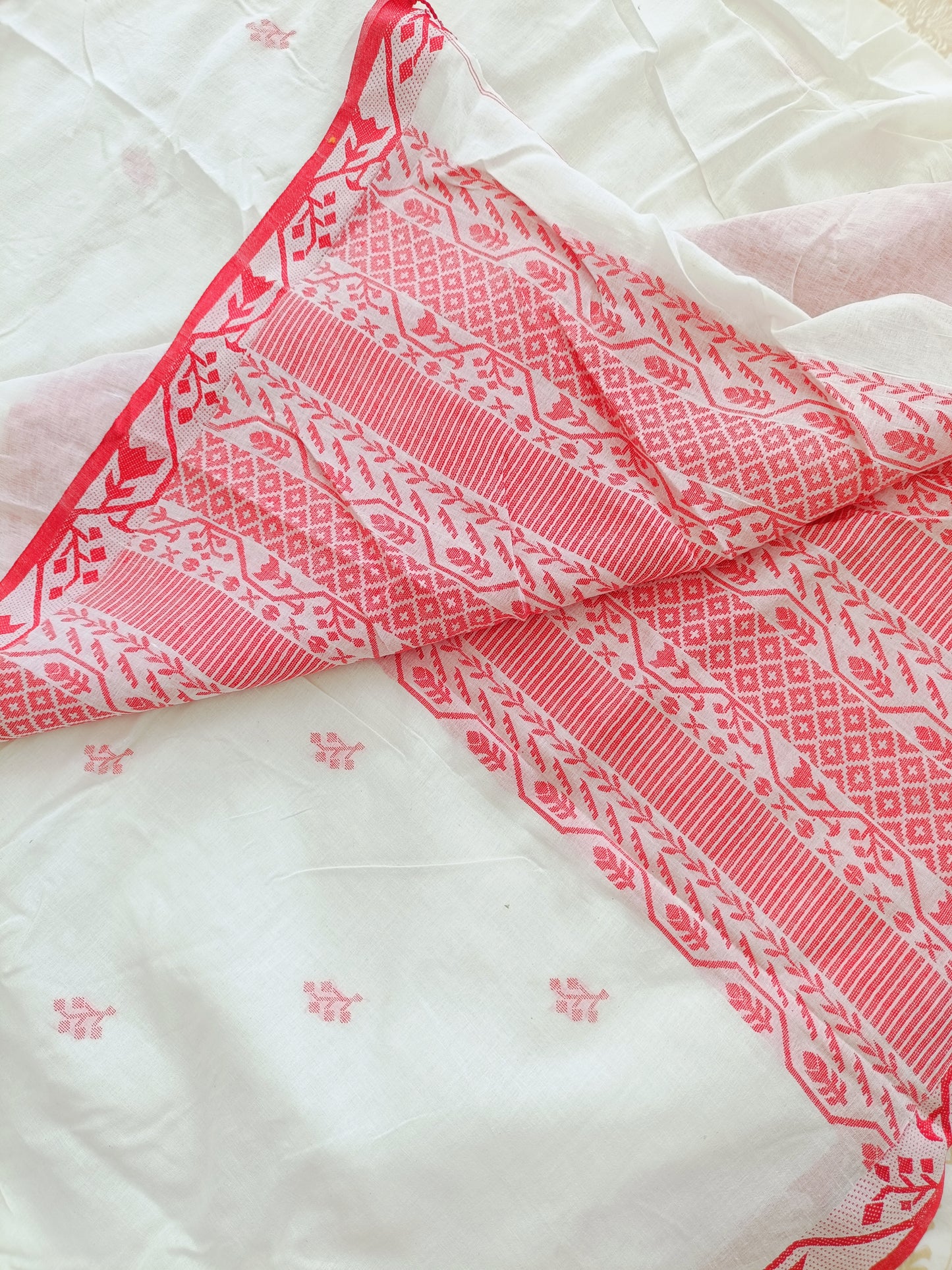 अदिती - Bengal Cotton Handwoven Sarees