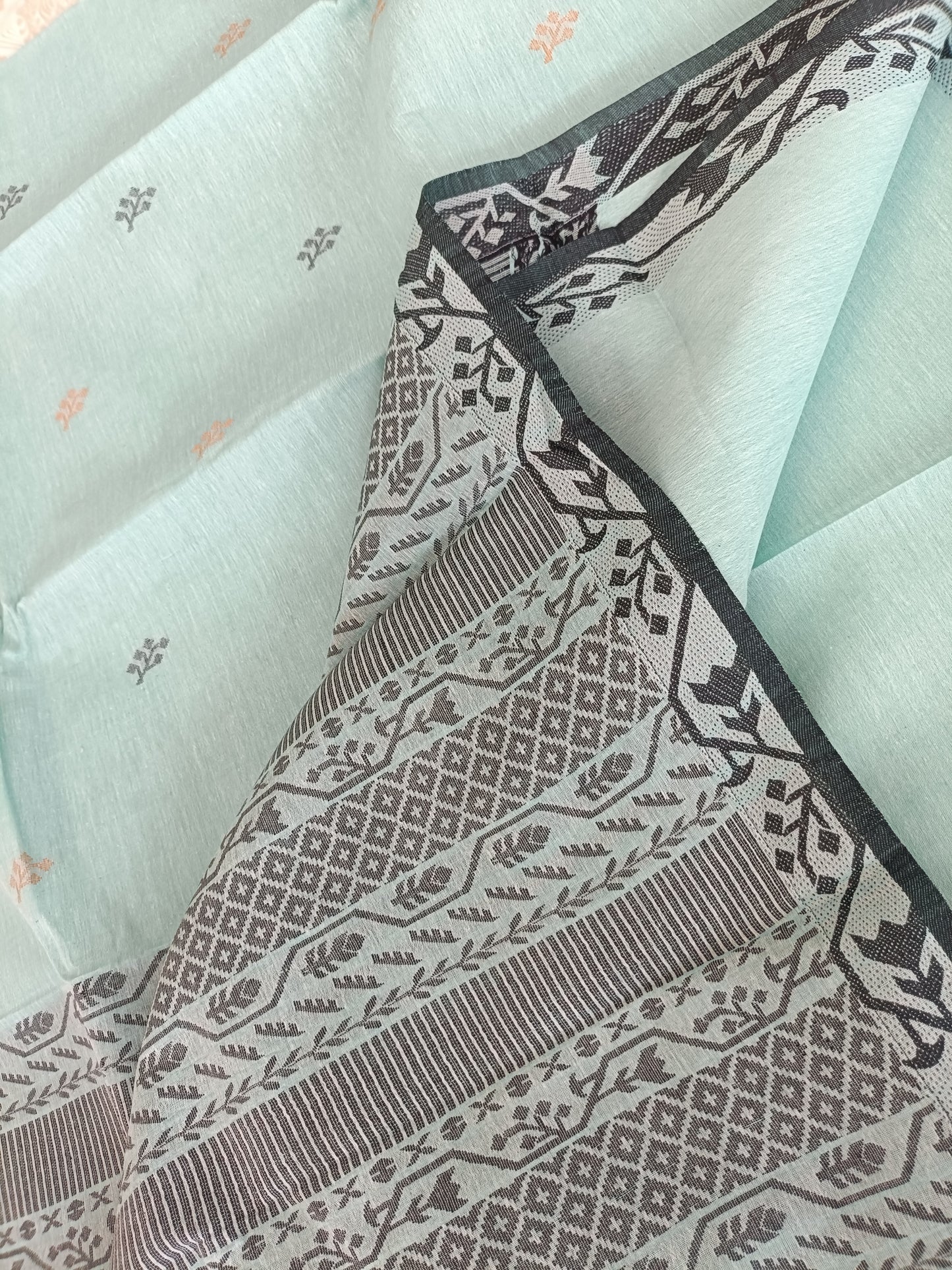 अंशुला - Bengal Cotton Handwoven Sarees