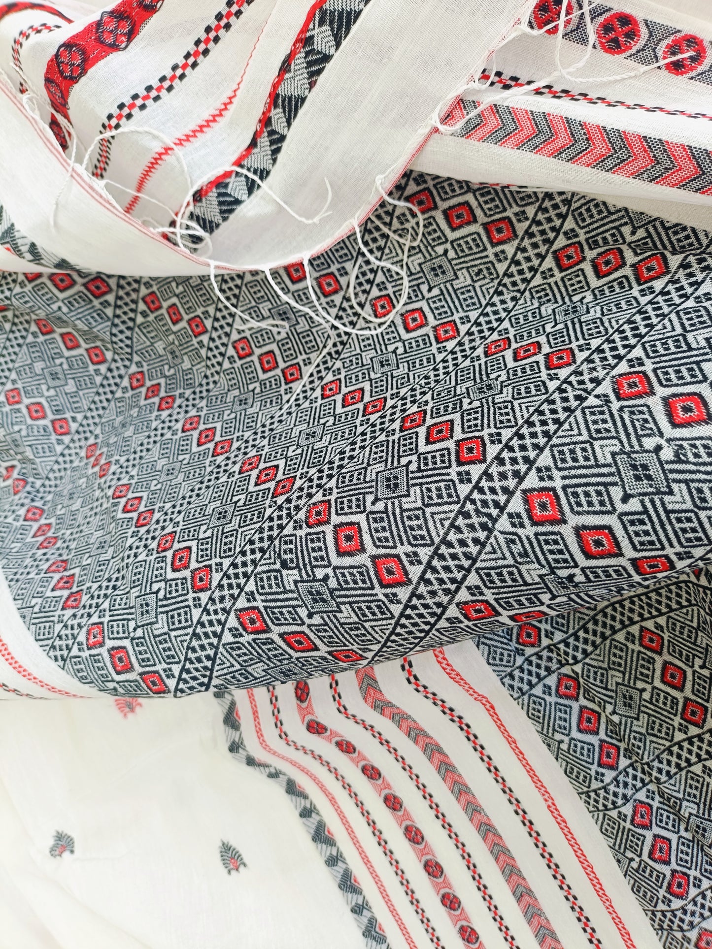 रश्मि - Bengal Cotton Handwoven Sarees