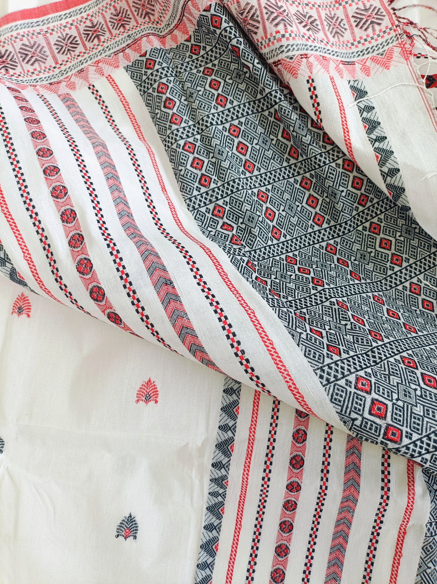रश्मि - Bengal Cotton Handwoven Sarees