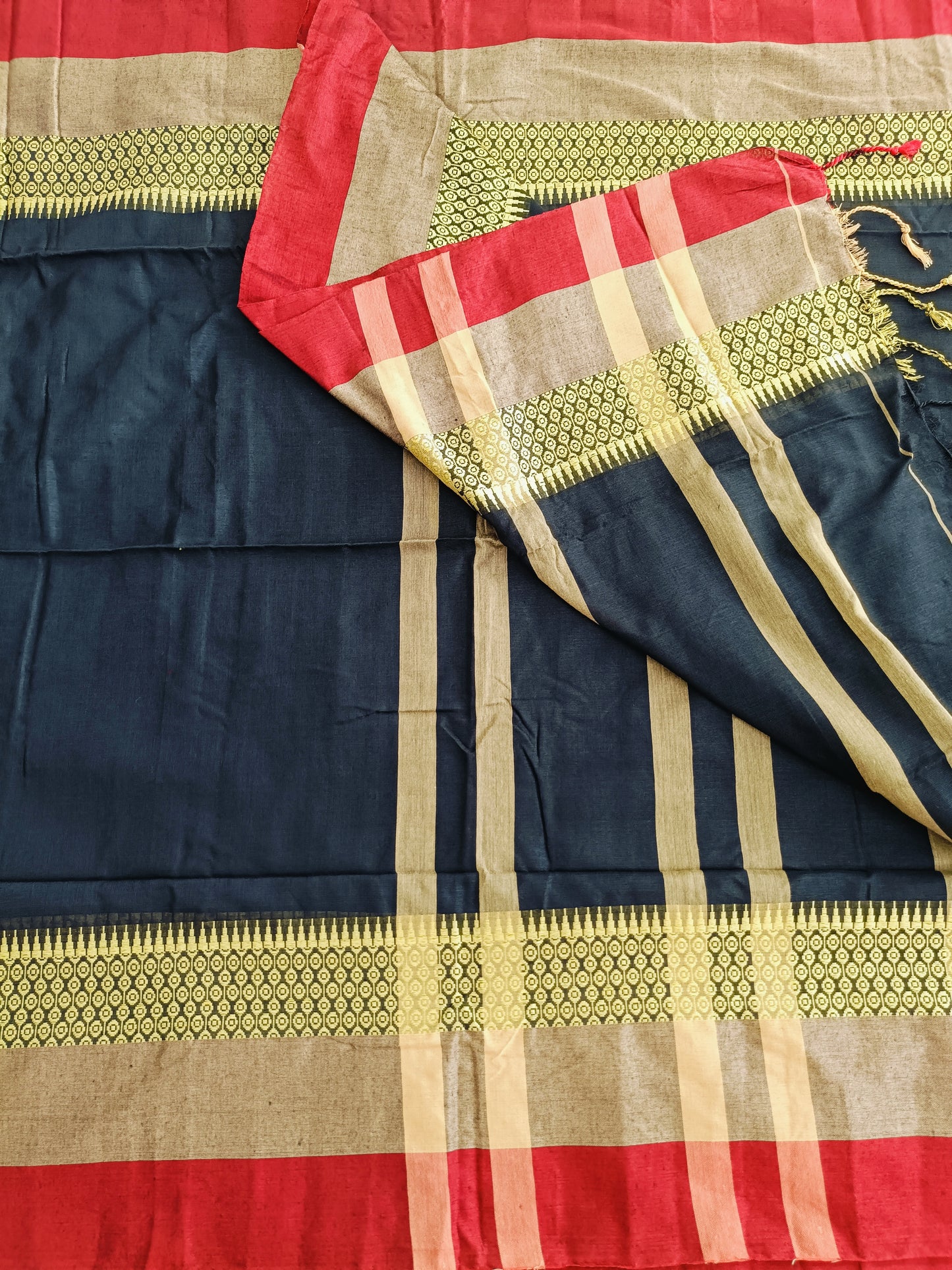 गौरी - Bengal Cotton Handwoven Sarees