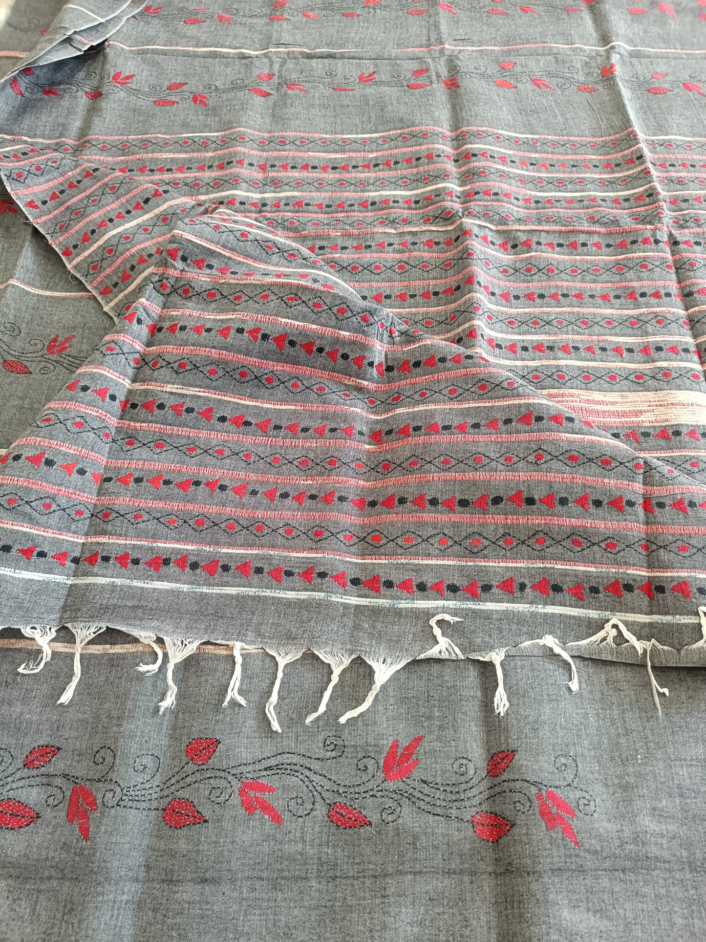 Handmade Kantha Stitch Khesh Cotton Saree