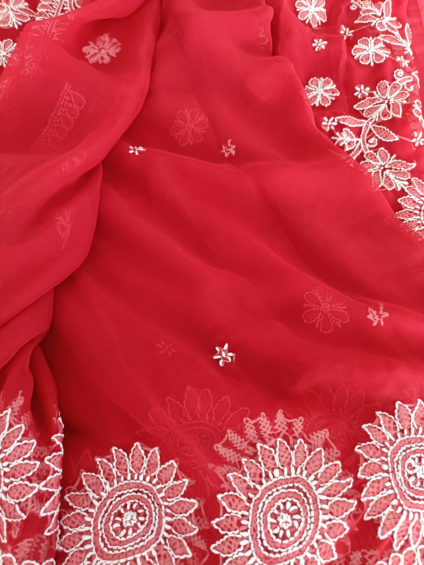 रूहानी - Soft Georgette Chikankari Saree