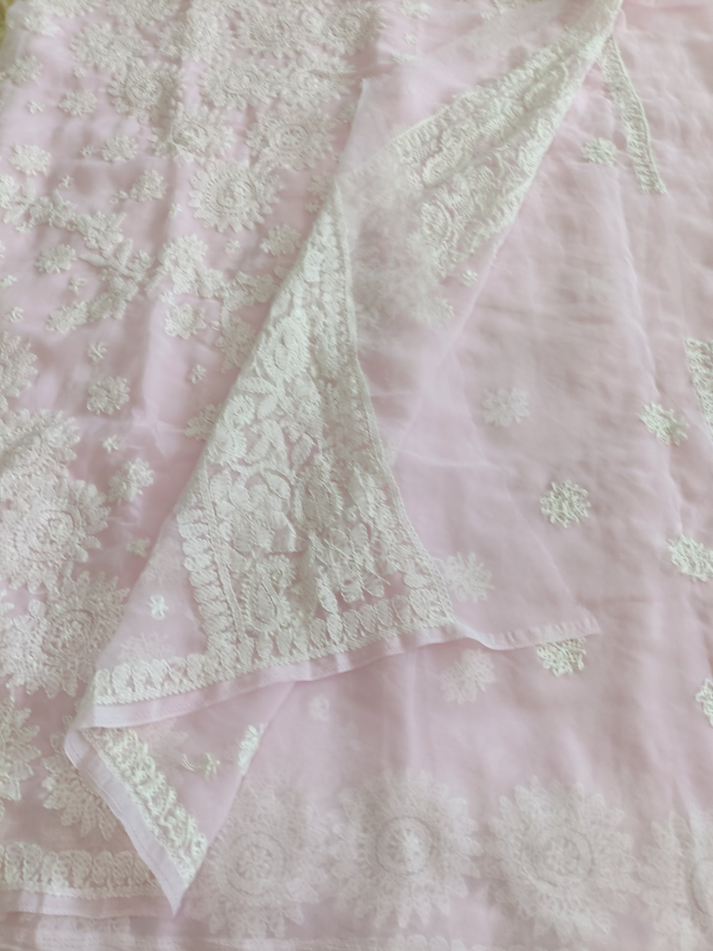 अपर्णा - Soft Georgette Chikankari Saree