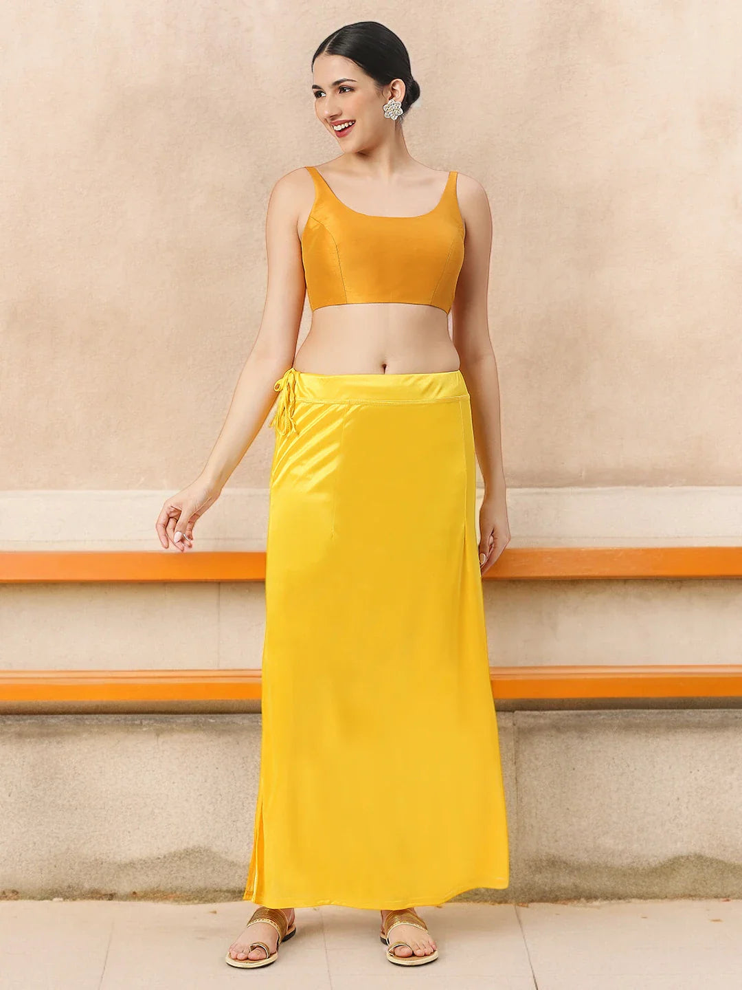 Body Shaper/Petticoat - nan | Tags: Service