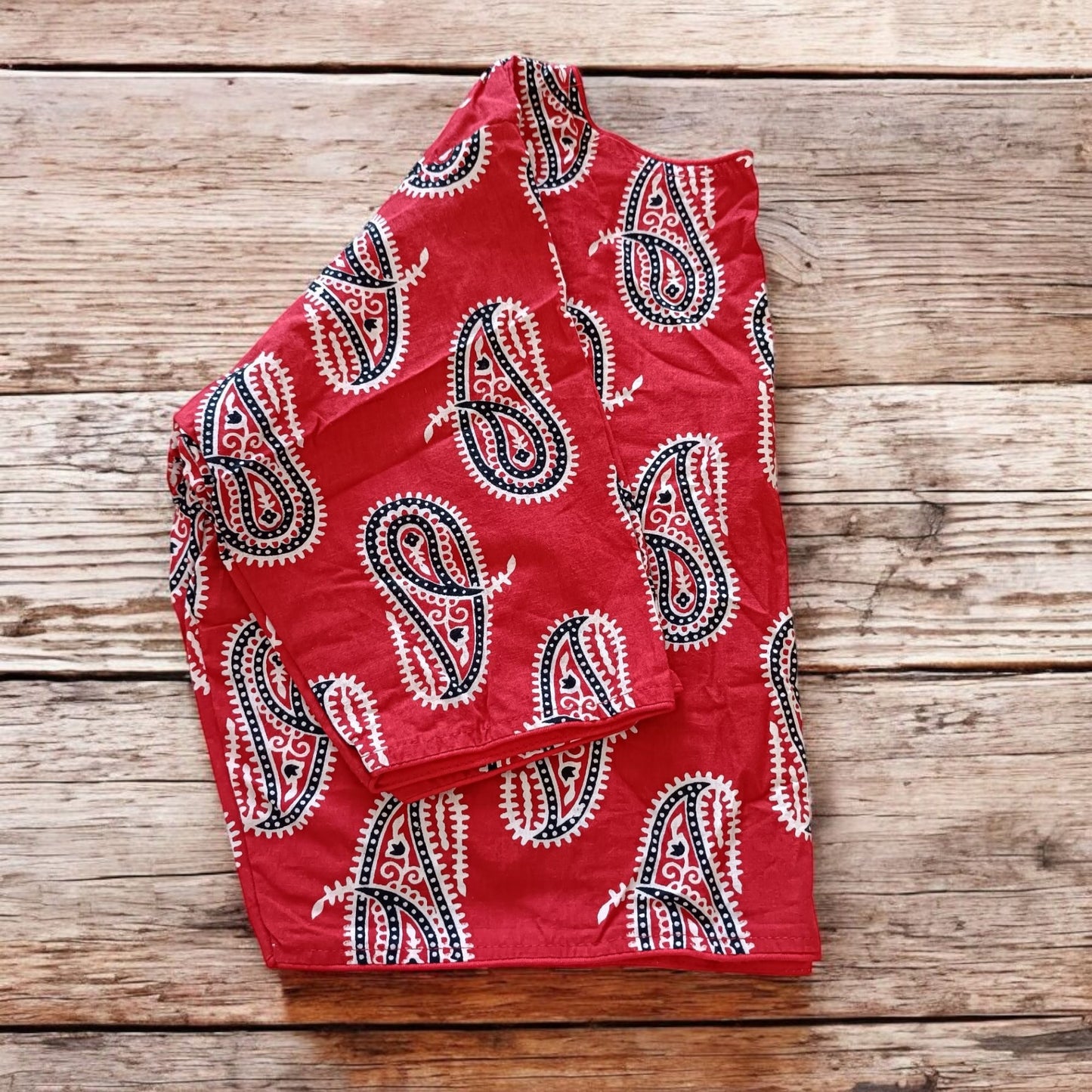 हंसवती - Stitched Cotton Bagru Printed Blouse - Stitched Blouse | Tags: Bagru Glass Sleeves