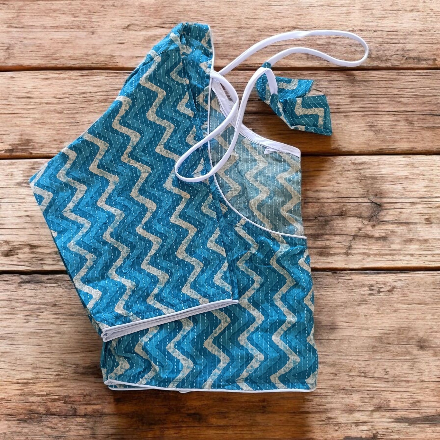 मेघवर्णा - Stitched Cotton Bagru Printed Blouse - Stitched Blouse | Tags: Bagru Glass Sleeves