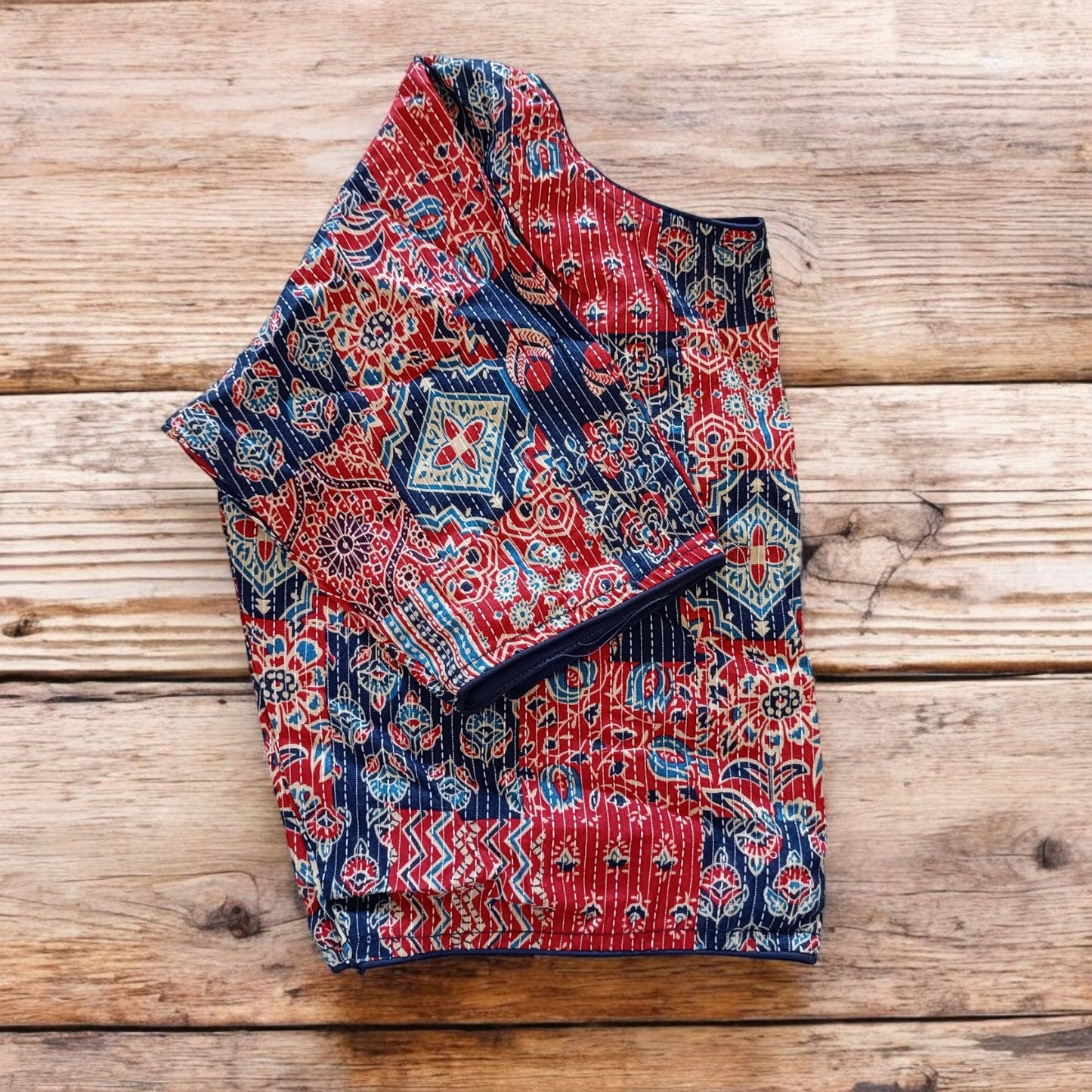 शारदान्या - Stitched Cotton Bagru Printed Blouse - Stitched Blouse | Tags: Bagru Glass Sleeves