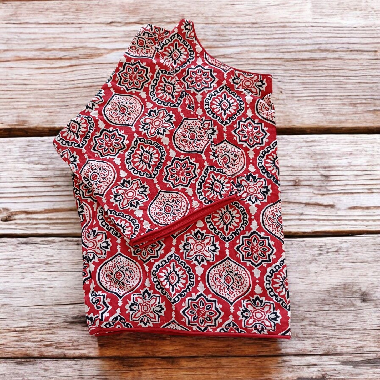 रूपवती - Stitched Cotton Bagru Printed Blouse - Stitched Blouse | Tags: Bagru Glass Sleeves