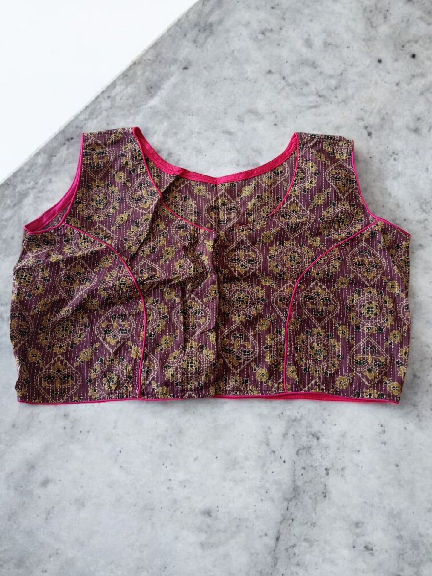 चारुलता - Stitched Cotton Bagru Printed Sleeveless - Stitched Blouse | Tags: Bagru Cotton Sleeveless