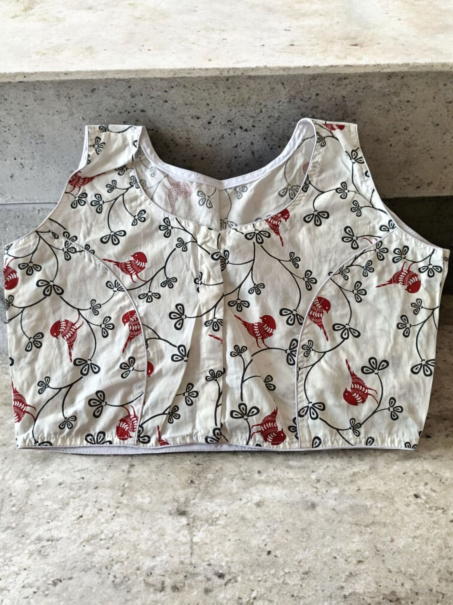 गंधर्वी - Stitched Cotton Bagru Printed Sleeveless - Stitched Blouse | Tags: Bagru Cotton Sleeveless
