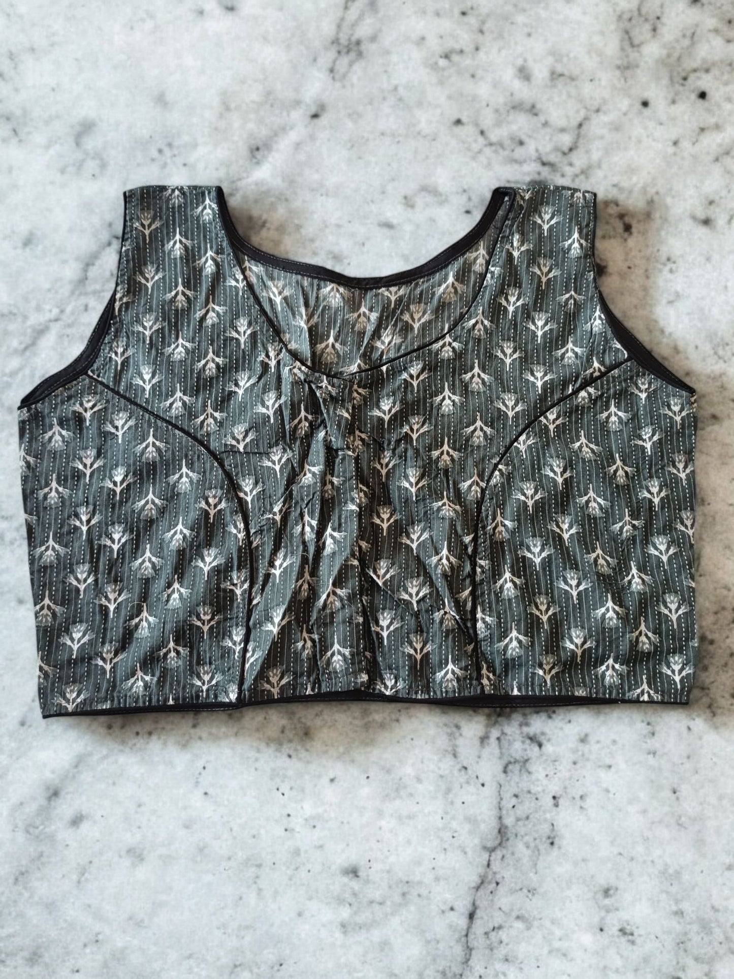मृदुला - Stitched Cotton Bagru Printed Sleeveless - Stitched Blouse | Tags: Bagru Cotton Sleeveless