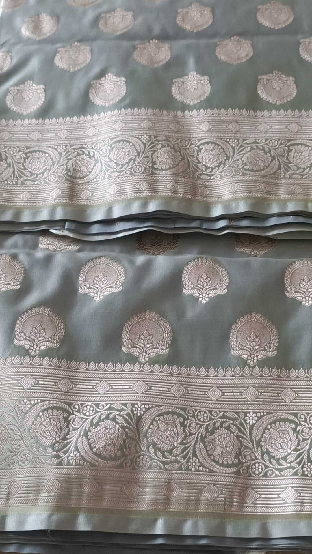 बनारसी मशरू सिल्क साड़ी