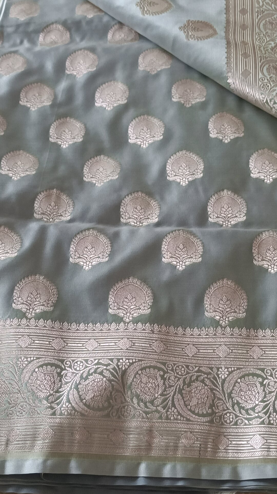 बनारसी मशरू सिल्क साड़ी
