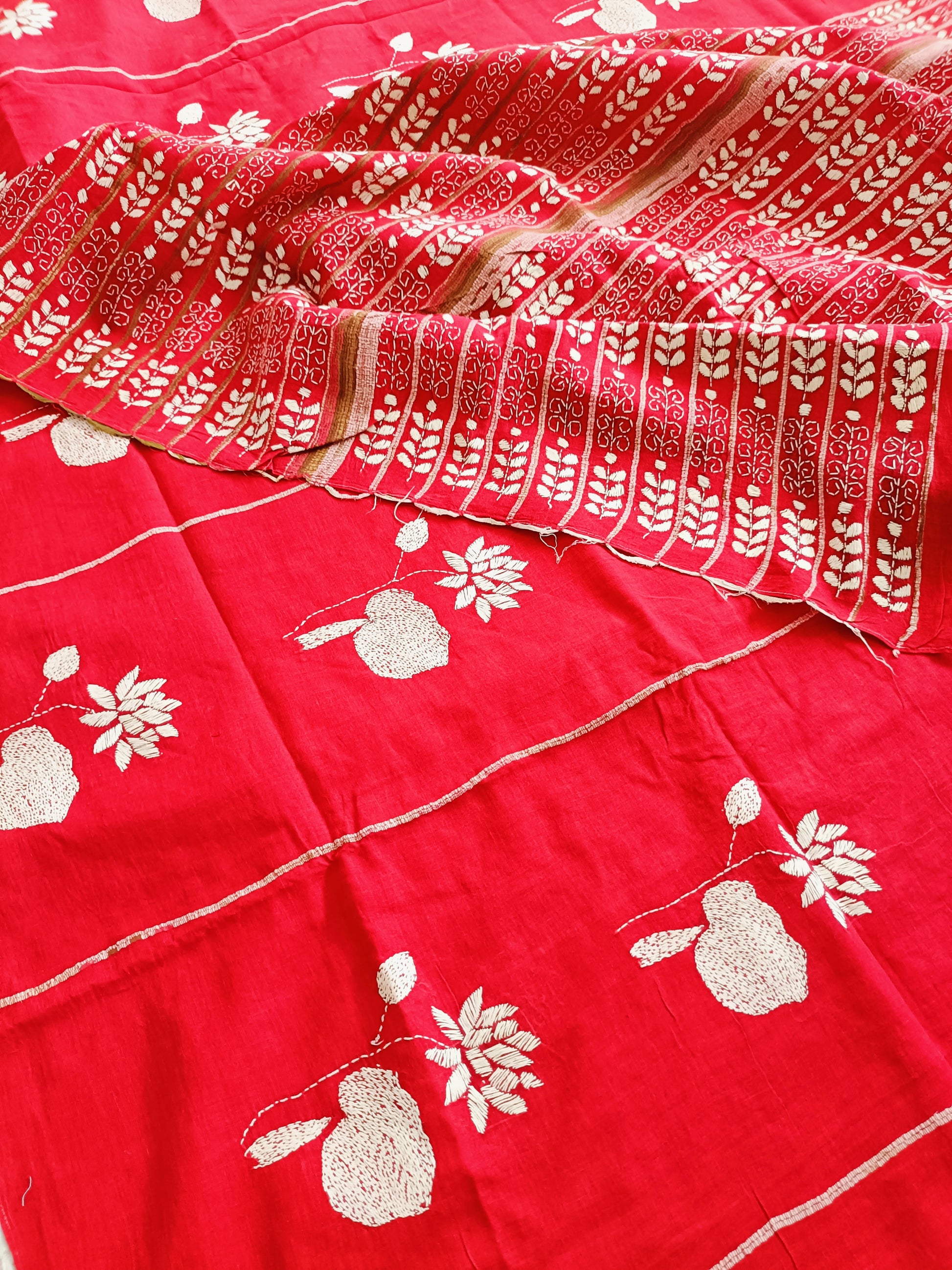कामना - Handmade Kantha Stitch Khesh Cotton Saree - Saree | Tags: Kantha Khesh Cotton