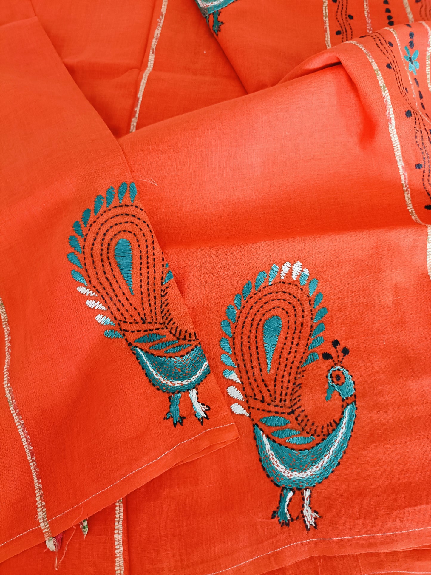 अर्वा - Handmade Kantha Stitch Khesh Cotton Saree