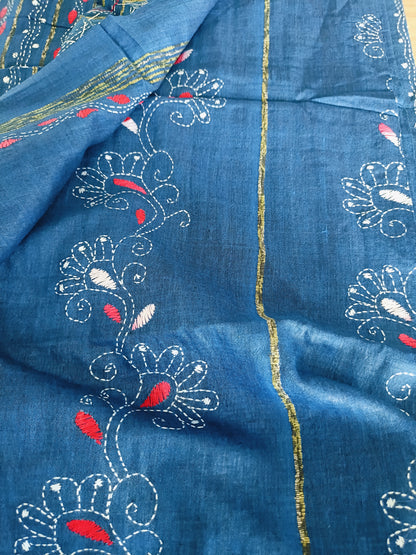 नीलांजना - Handmade Kantha Stitch Khesh Cotton Saree