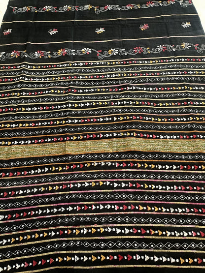 आर्या - Handmade Kantha Stitch Khesh Cotton Saree