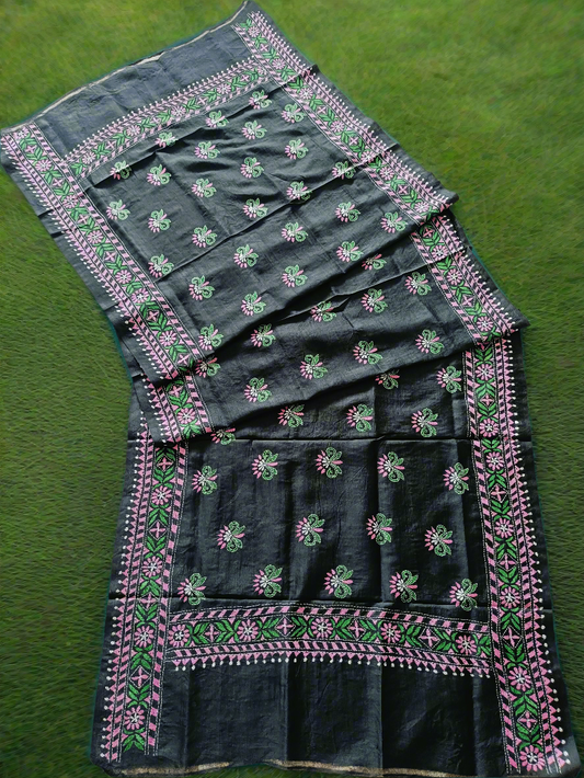 श्यामल पुष्प | Pink Blooms on Midnight